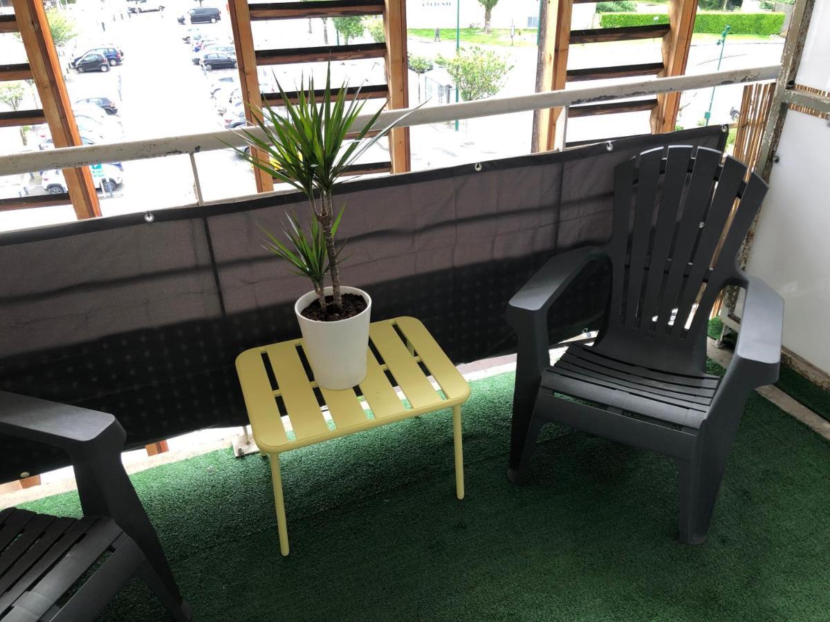 Appart Lourdes 100 M Gare - 4 Places Avec Balcon 10Mn Sanctuaire Exterior photo