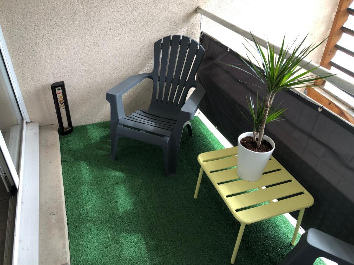 Appart Lourdes 100 M Gare - 4 Places Avec Balcon 10Mn Sanctuaire Exterior photo